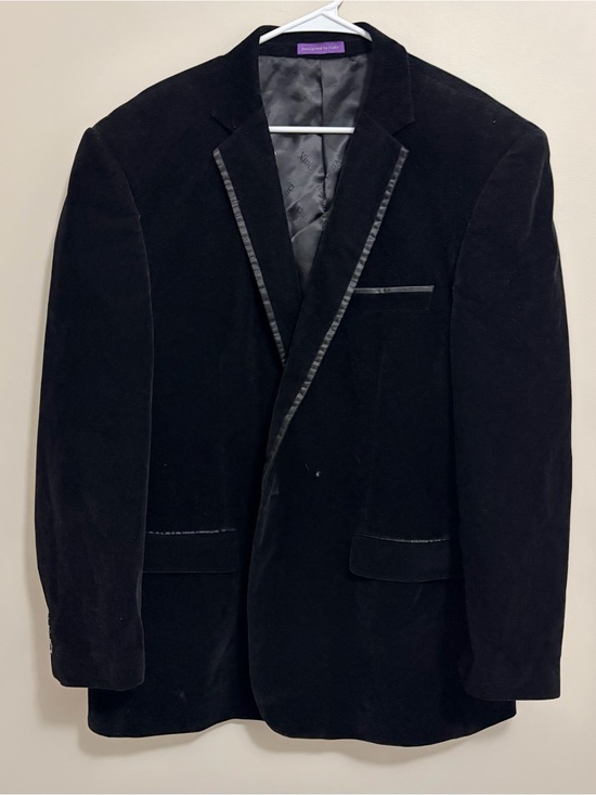 Vinci Other - Men's Black Velvet Blazer with Satin Trim